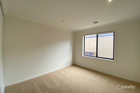 Property photo of 73 Docker Circuit Mickleham VIC 3064