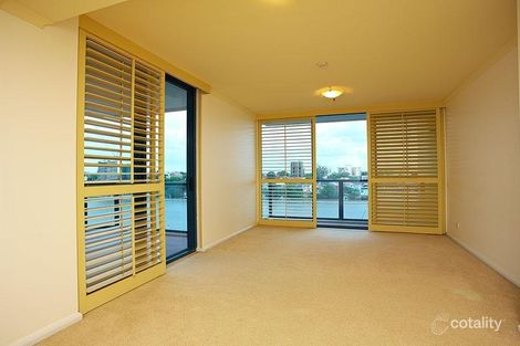 Property photo of 15/8 Goodwin Street Kangaroo Point QLD 4169