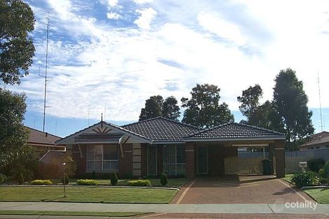 18 Woodley Rd, Glen Iris, WA 6230