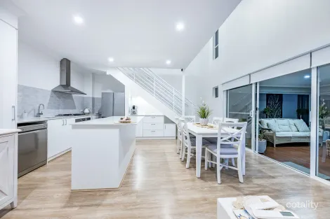 Property photo of 33 Reflection Boulevard Jindalee WA 6036