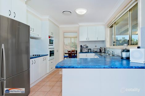 Property photo of 3 Solander Place Lake Cathie NSW 2445