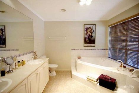 Property photo of 25 The Rise Glen Waverley VIC 3150