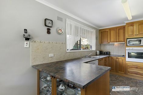 Property photo of 18 Garden Crescent Inverloch VIC 3996