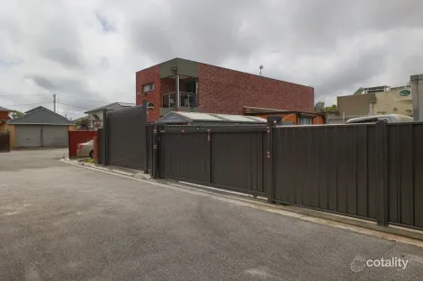 Property photo of 10 Erica Street Springvale VIC 3171