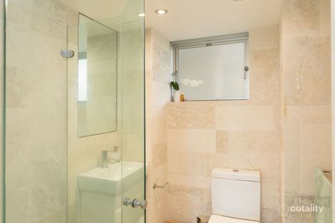 Property photo of 2/30 Moore Road Freshwater NSW 2096
