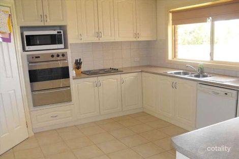 Property photo of 10 James Lillis Drive Yarrawonga VIC 3730