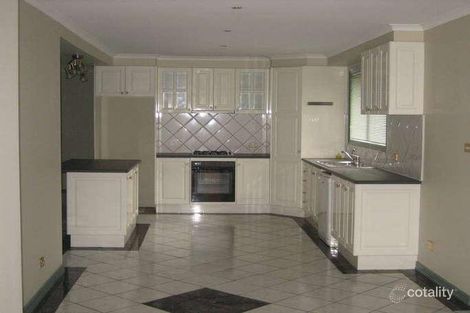Property photo of 5 Tullaroop Court St Albans VIC 3021