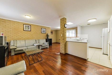 Property photo of 32 Edinburgh Road Forrestfield WA 6058