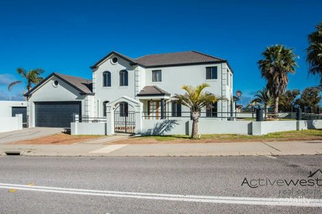 Property photo of 8 Endeavour Drive Wandina WA 6530