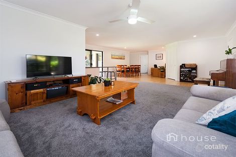 Property photo of 4 Dunne Court Meadowbrook QLD 4131