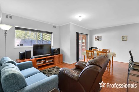 1/2 Benjamin St, Armadale, WA 6112