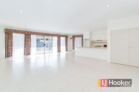 Property photo of 19 Baynton Crescent Lynbrook VIC 3975