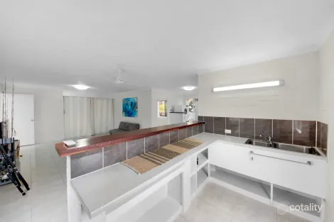 Property photo of 2 Shaw Avenue Yeppoon QLD 4703