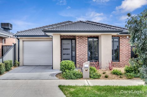 Property photo of 4 Edgewater Road Craigieburn VIC 3064