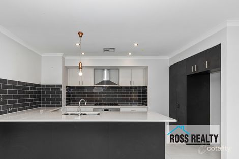 Property photo of 2 Sunridge Close Caversham WA 6055