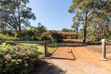 Property photo of 2 Stevenson Place Byford WA 6122