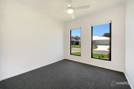 Property photo of 32 Flint Place Park Ridge QLD 4125