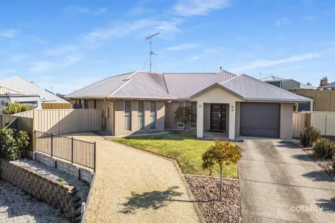 Property photo of 19 Emerald Drive Mount Gambier SA 5290