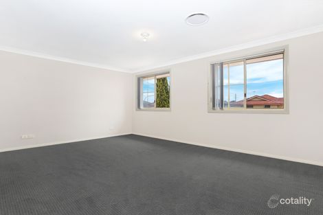 Property photo of 12 Redpa Close West Hoxton NSW 2171