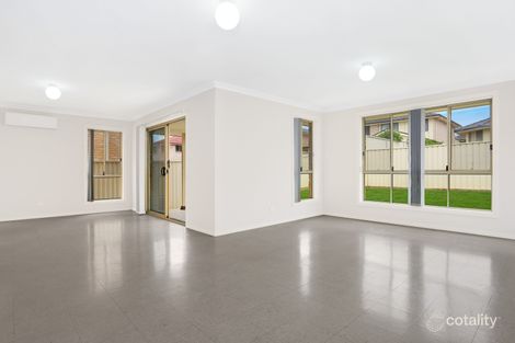 Property photo of 12 Redpa Close West Hoxton NSW 2171