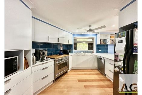 Property photo of 5 Cocos Crescent Forster NSW 2428