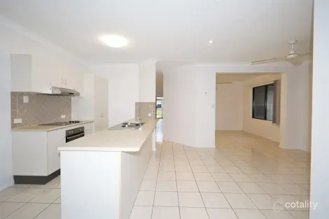 Property photo of 10 Lyndon Close Bentley Park QLD 4869