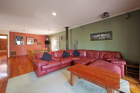 Property photo of 3 Waterloo Place Rowville VIC 3178