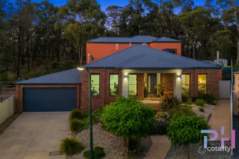 Property photo of 5 Moonah Court Eaglehawk VIC 3556