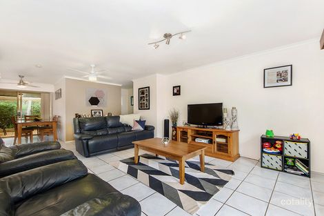 Property photo of 4/96 Village Way Oxenford QLD 4210