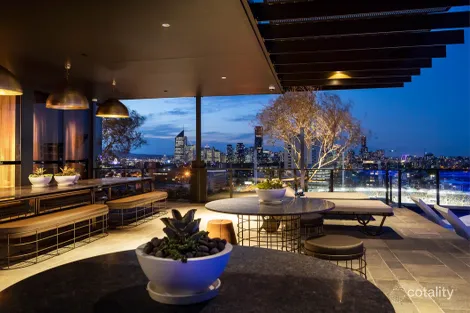 902/62 Logan Rd, Woolloongabba, QLD 4102