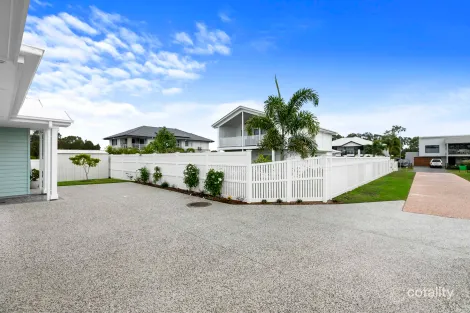 Property photo of 13 Sandcastles Circuit Burrum Heads QLD 4659