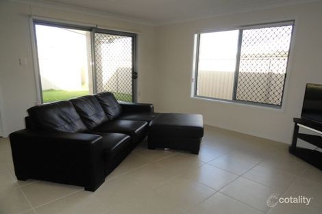 Property photo of 2/21 Ellem Drive Chinchilla QLD 4413