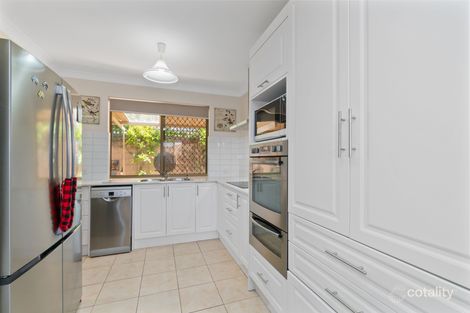 Property photo of 9/11 Mayer Close Noranda WA 6062