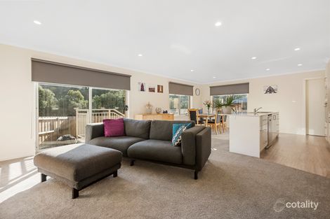 Property photo of 2/10 Roxy Place Mornington TAS 7018