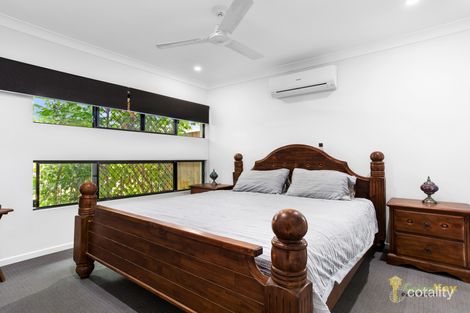 Property photo of 13 Yumbabulla Green Smithfield QLD 4878