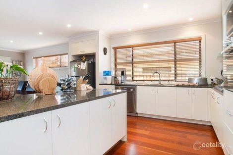 Property photo of 19 Montpelier Drive Berwick VIC 3806