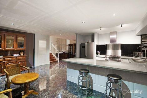 Property photo of 10 Laurel Hill Drive Eltham North VIC 3095