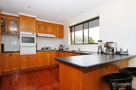 Property photo of 35 Centenary Drive Mill Park VIC 3082