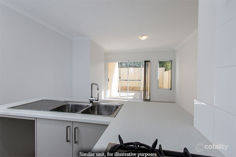 Property photo of 2/10 Quendamia Lane Mandurah WA 6210