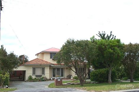 14 Katoomba St, Orana, WA 6330