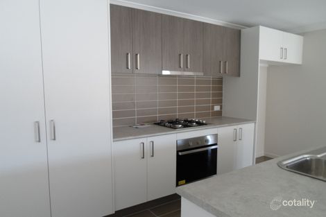 Property photo of 41 Bounty Circuit Eli Waters QLD 4655
