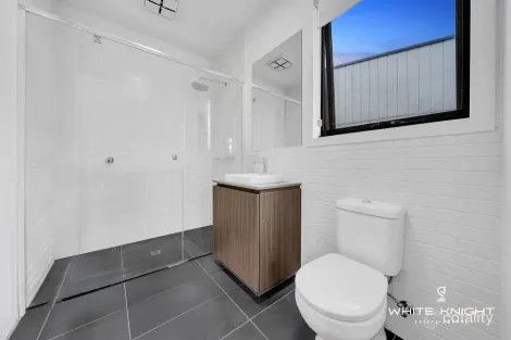 Property photo of 77 Oakden Crescent St Albans VIC 3021