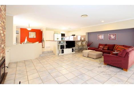 Property photo of 18 Chadston Close Kenmore Hills QLD 4069