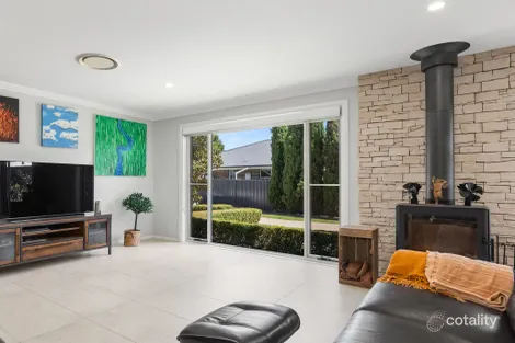 Property photo of 135 Diamond Drive Orange NSW 2800