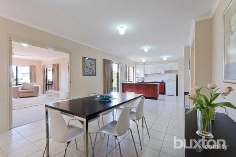 Property photo of 10 Muscat Place Waurn Ponds VIC 3216