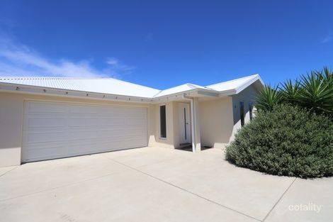 8 Lovell Pl, Lloyd, NSW 2650