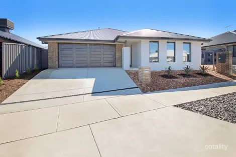 8 Canterbury Rd, Thurgoona, NSW 2640