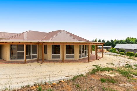 Property photo of 11 Golden Ash Rise Kangaroo Gully WA 6255