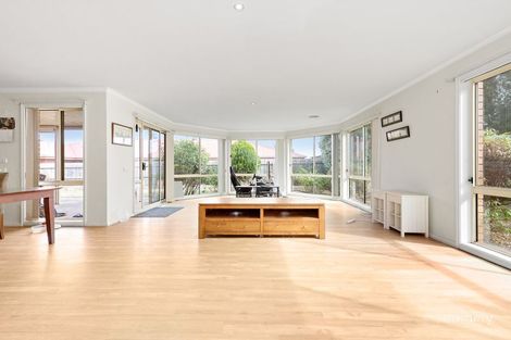 Property photo of 31 Eric Crescent Mornington VIC 3931