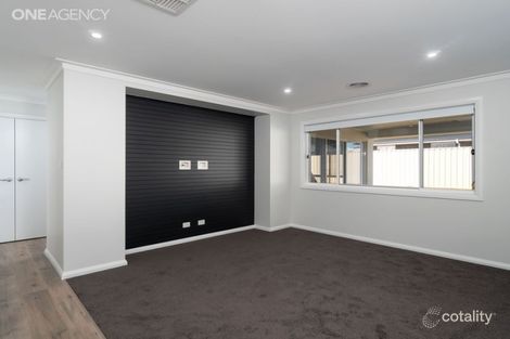 Property photo of 25 Morris Crescent Gobbagombalin NSW 2650